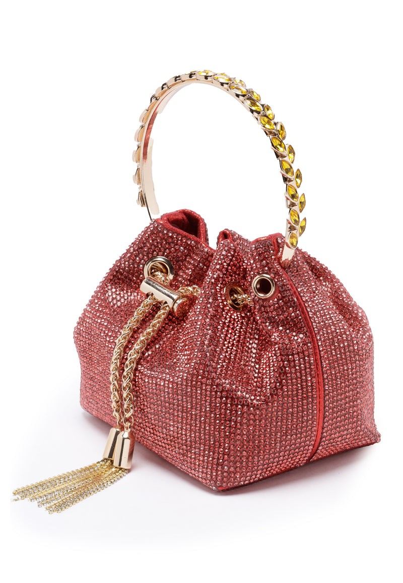 Pochette à épaule cloutée en cristal rouge