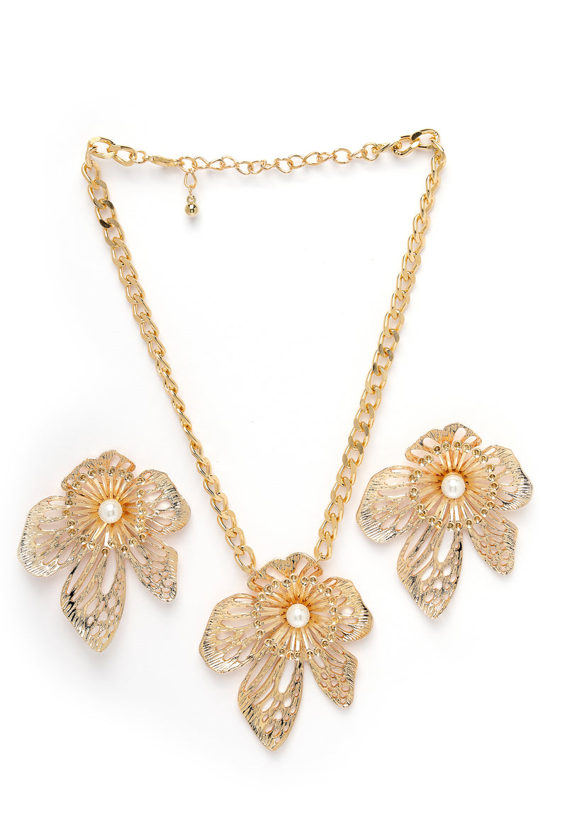 Sparkling Gold-Coloured Flower Pendant And Earrings Set