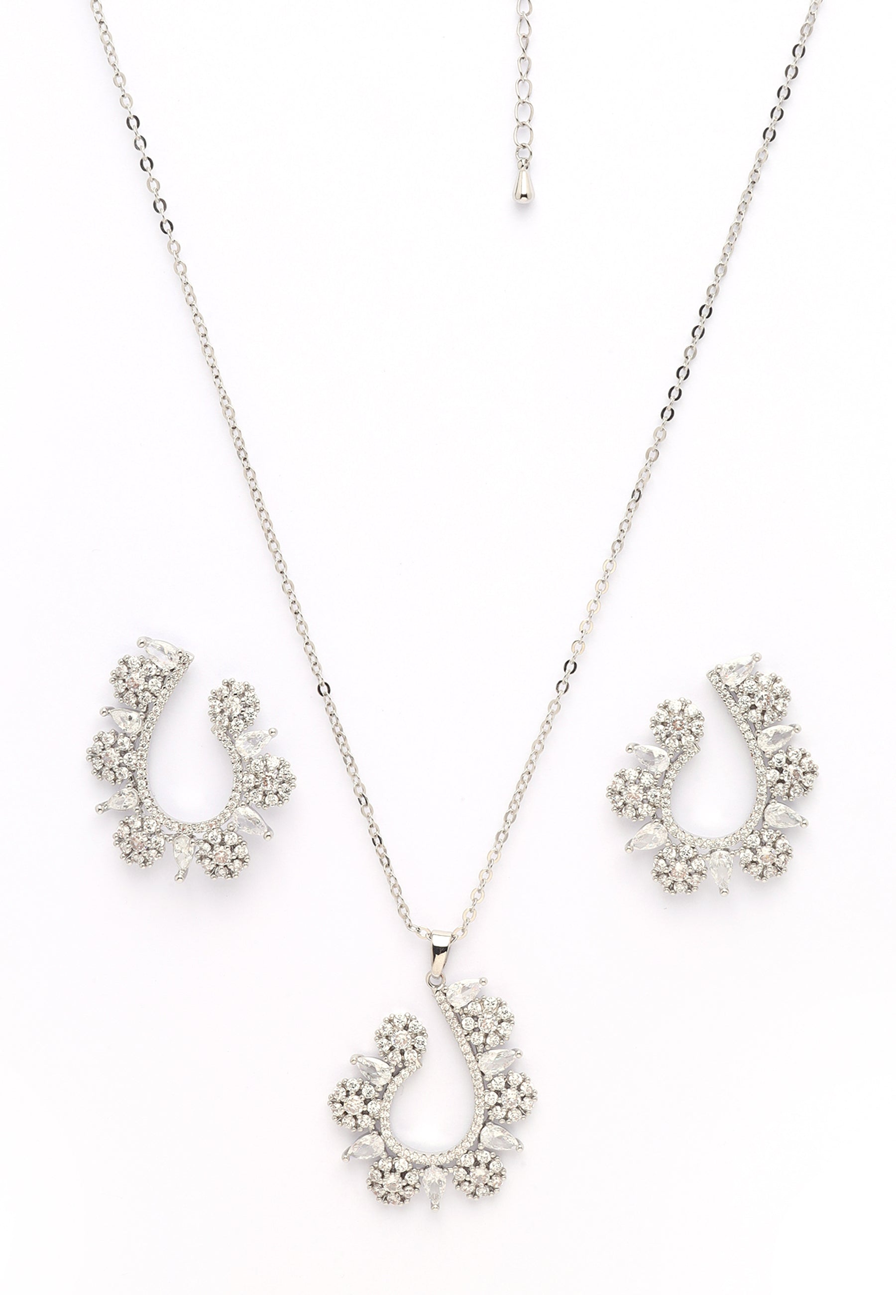 Dainty Floral Earrings and Necklace Set